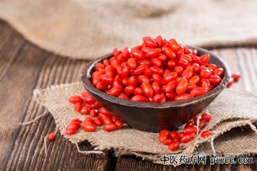 健康之路20190721:鲁艺,枸杞桑葚膏,退蒸饮,清心除烦饮