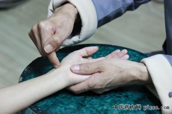 ����֮·20200710:�Ժ�,������ѨӦ������ͷʹ,��ʹ,θʹ,ʹ������