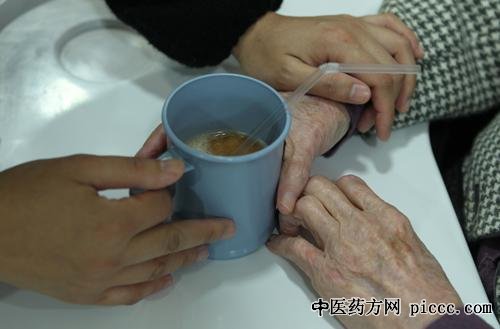 ÑøÉúÌÃ20200807:ÀÏÈËÈýÅÂÓпËÐÇ,ºÎÀö,¿¹Ñõ»¯¼Á,½ÇöèÏ©,Ö²ÎïçÞ´¼