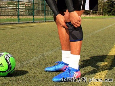 ����֮·20201230:�Ż�,��κ����˶�������ϥ�ؽ��ܵ��˺�