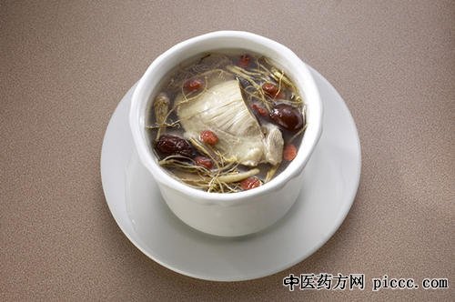 茯苓功效 茯苓药膳 茯苓馄饨 茯苓养胃汤
