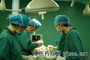 养生堂20210603:孙垂国,慢慢变成硬骨头,胸椎黄韧带,瘫痪,椎管