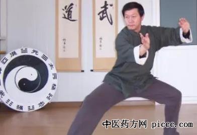 健康之路20211117:太极拳怎么练避免犯错,太极拳练习的误区,芦春