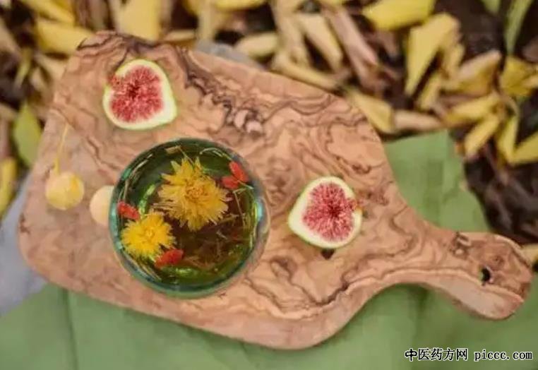 健康之路20221009:栀子花,巧用鲜花来养生,栀子花香熏液,玫瑰红茶饮