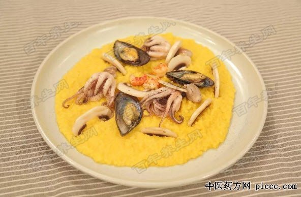 黄椒小米海鲜饭