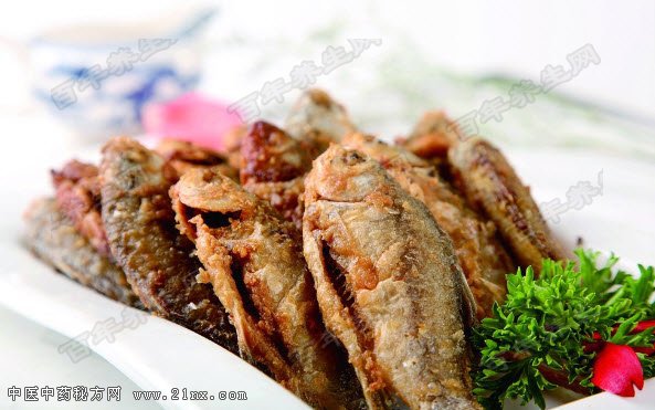 葱香酥鲫鱼的制作方法